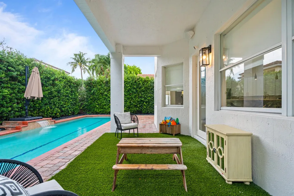 7372 NW 18TH COURT Pembroke Pines, FL 33024