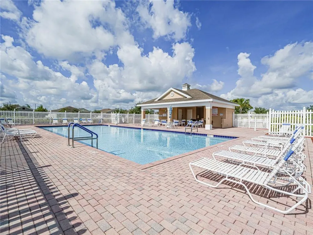 1465 Carriage Court Vero Beach, FL 32966