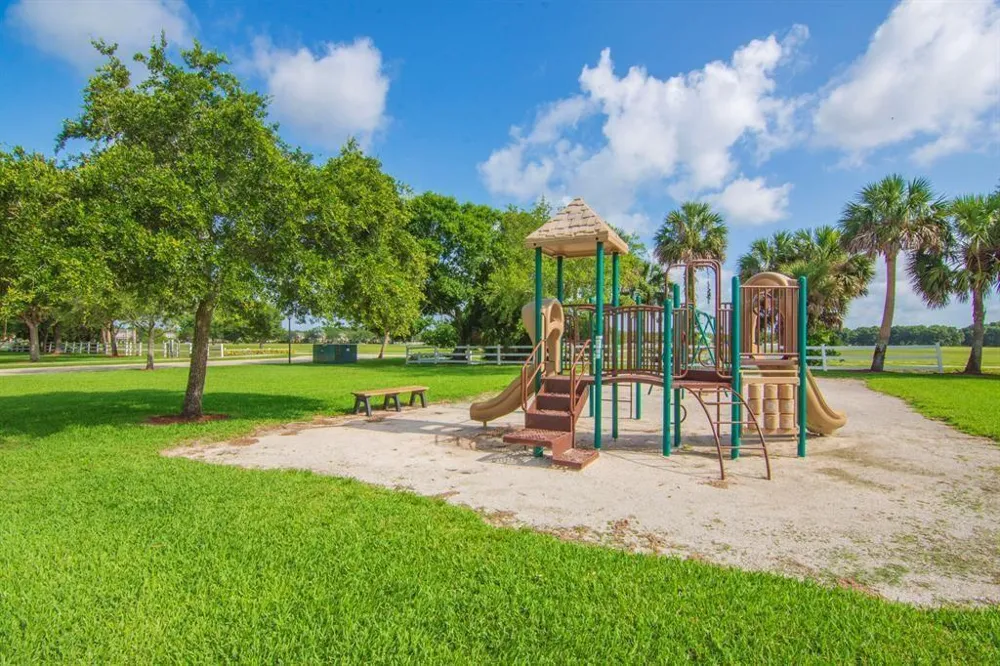 1465 Carriage Court Vero Beach, FL 32966