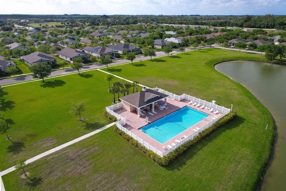 1465 Carriage Court Vero Beach, FL 32966