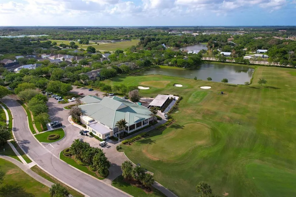 1465 Carriage Court Vero Beach, FL 32966