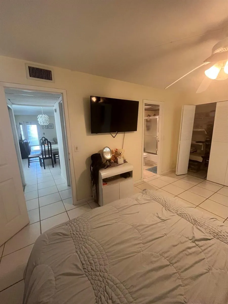 483 Saxony K Drive Delray Beach, FL 33446
