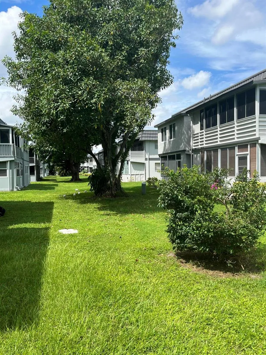 483 Saxony K Drive Delray Beach, FL 33446