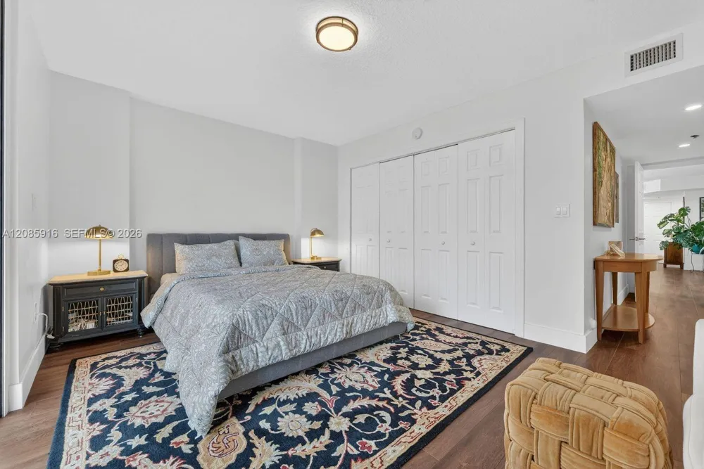 1650 Coral Way #607 Miami, FL 33145