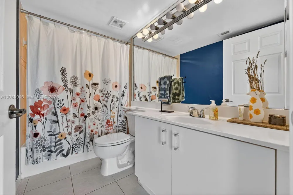 1650 Coral Way #607 Miami, FL 33145