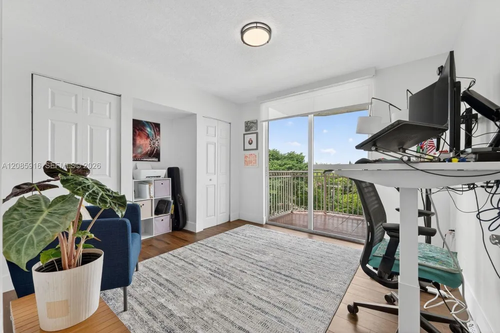 1650 Coral Way #607 Miami, FL 33145