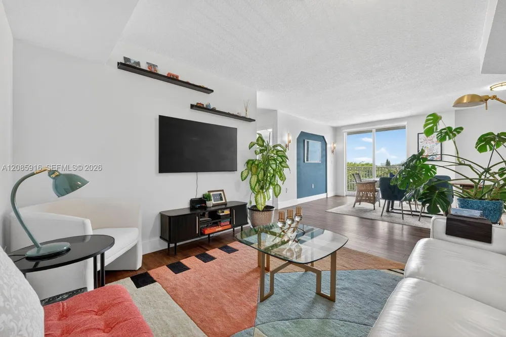 1650 Coral Way #607 Miami, FL 33145