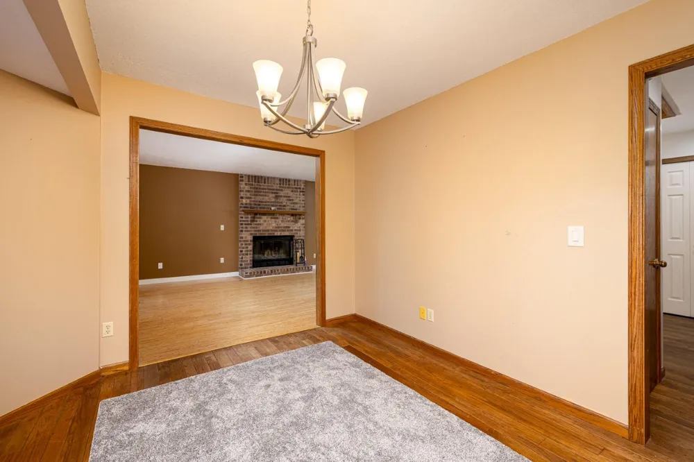 1220 Cody Circle Saline, MI 48176