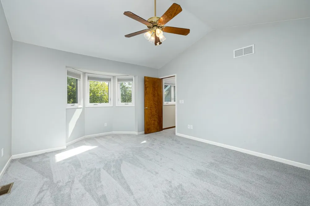1220 Cody Circle Saline, MI 48176