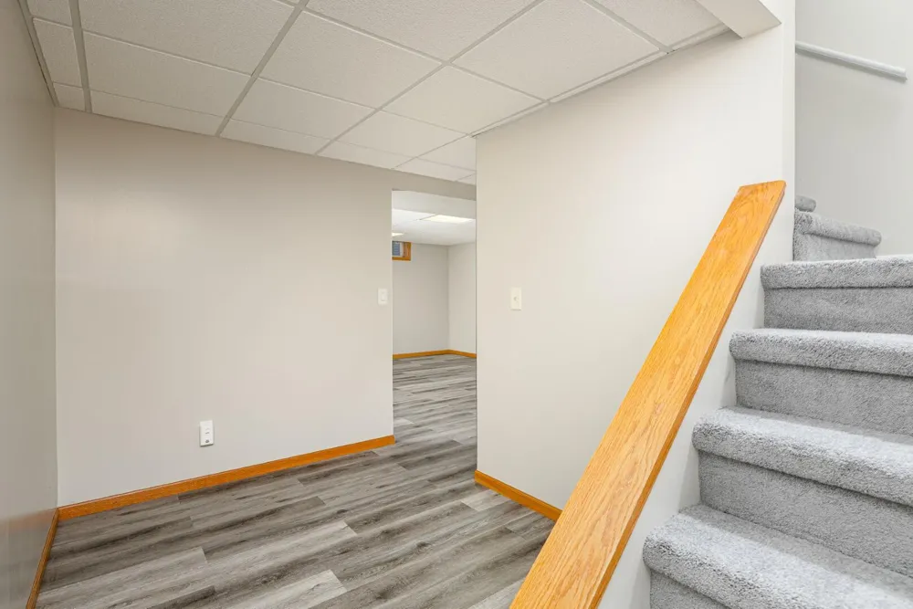 1220 Cody Circle Saline, MI 48176