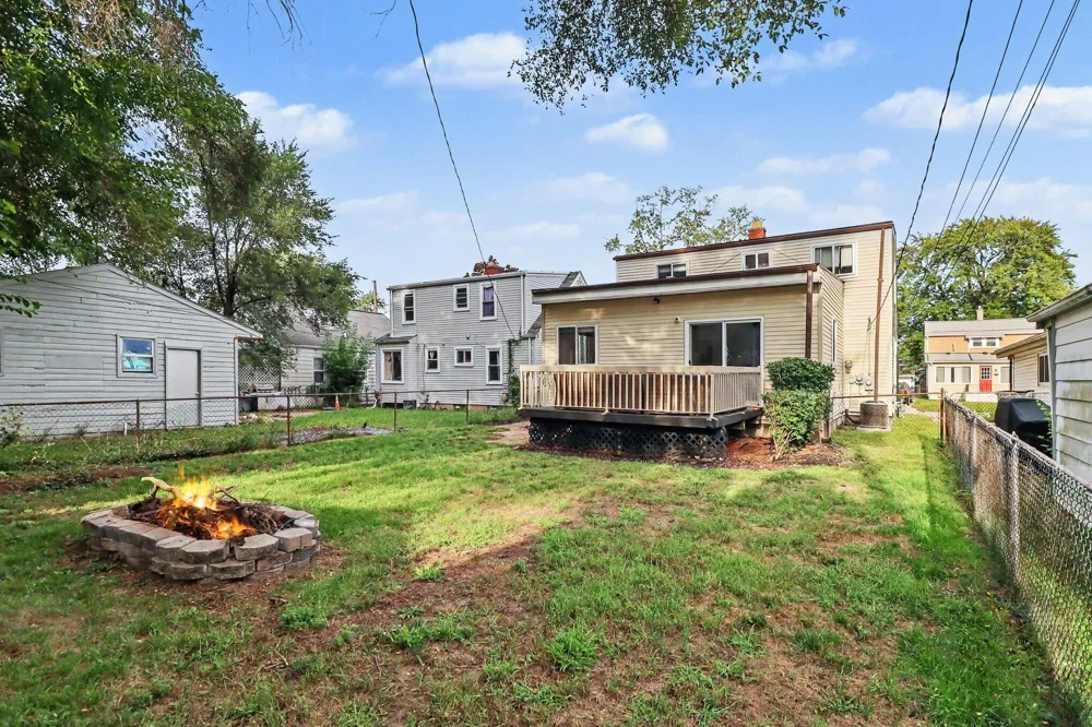 23147 Melville Avenue Hazel Park, MI 48030