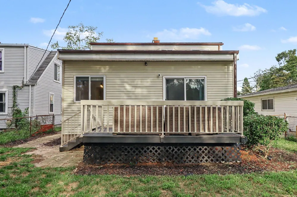 23147 Melville Avenue Hazel Park, MI 48030