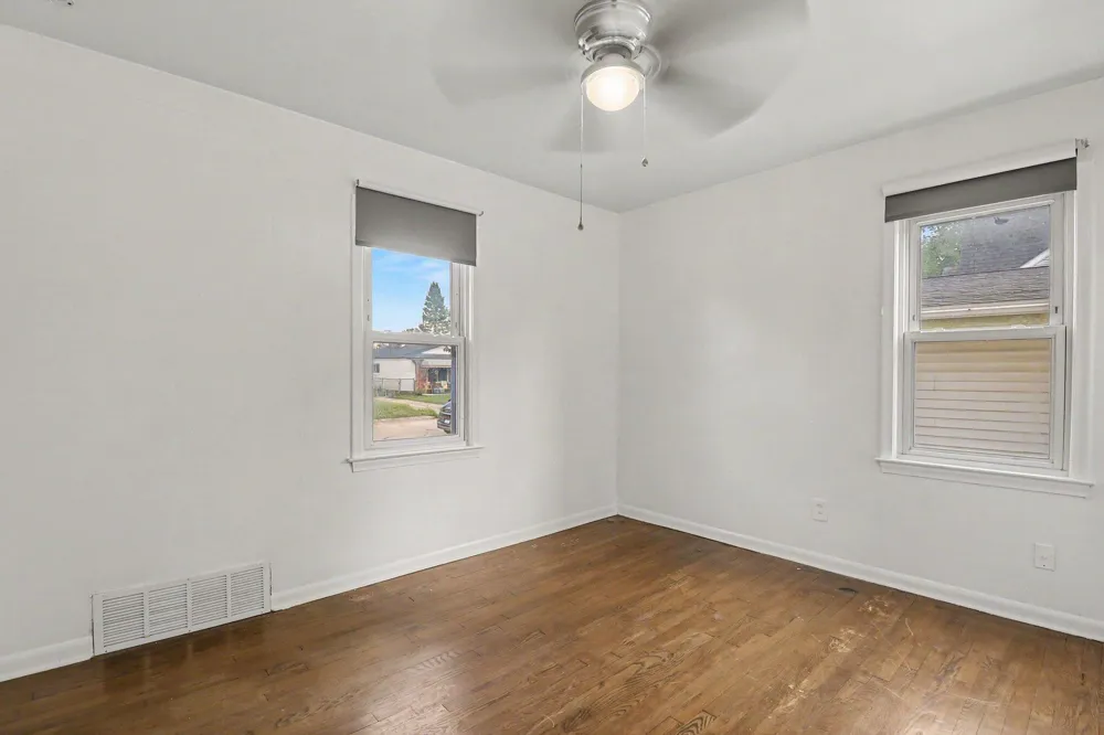 23147 Melville Avenue Hazel Park, MI 48030
