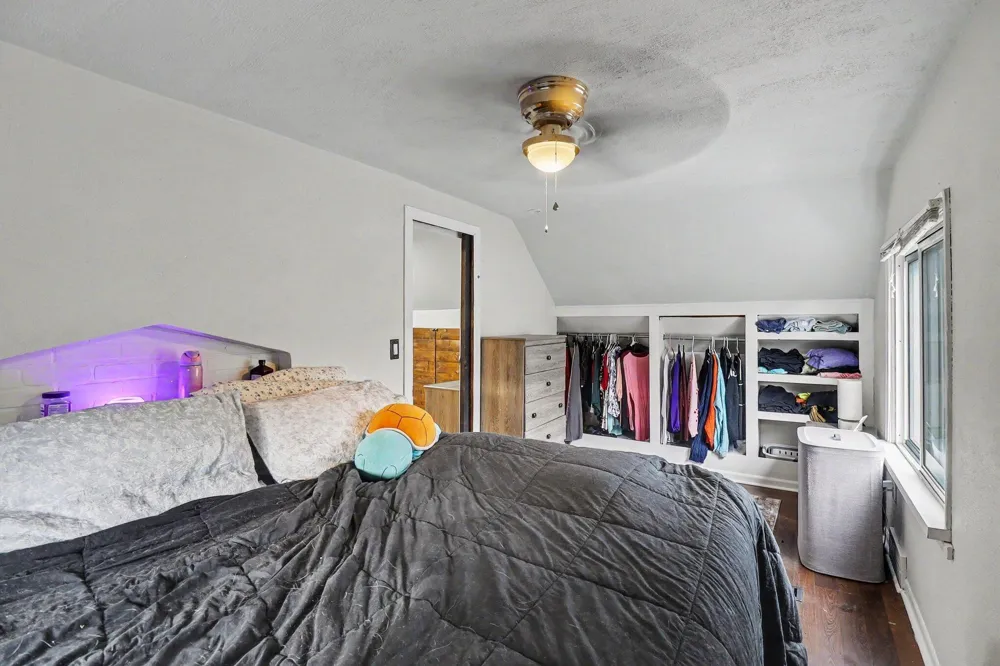 23147 Melville Avenue Hazel Park, MI 48030