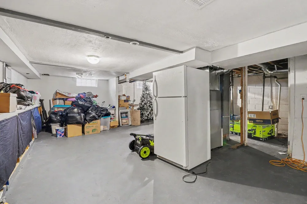 23147 Melville Avenue Hazel Park, MI 48030
