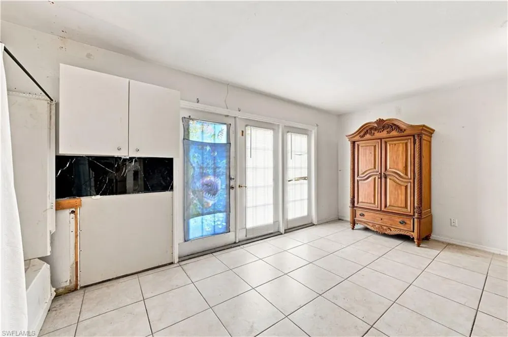 1140 Golden Gate Boulevard W Naples, FL 34120