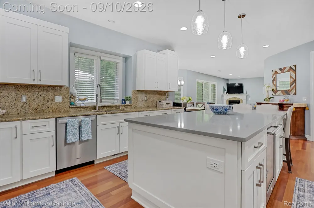 2459 Overbrook Highland Charter Township, MI 48357