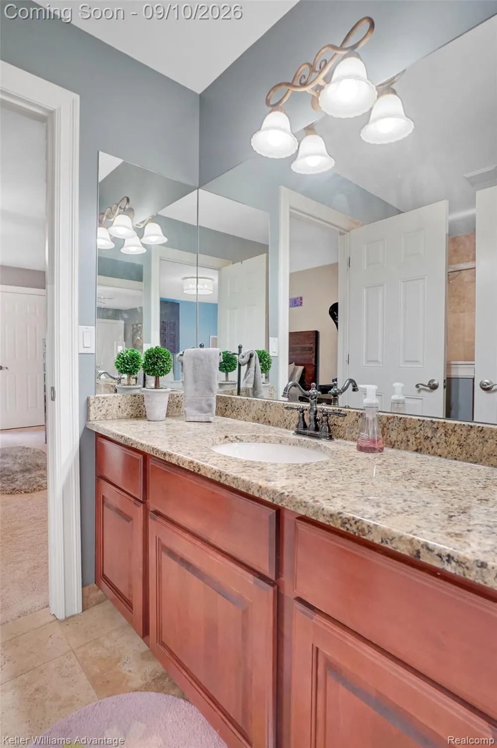 2459 Overbrook Highland Charter Township, MI 48357