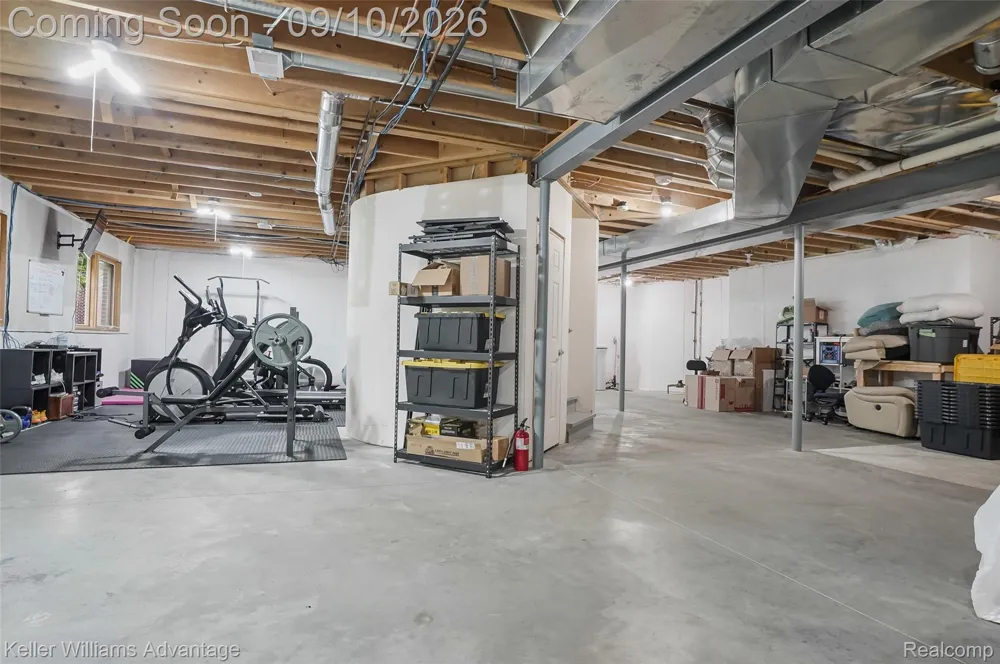 2459 Overbrook Highland Charter Township, MI 48357