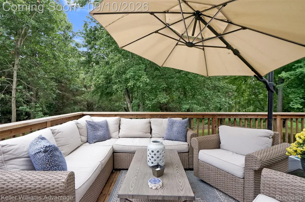 2459 Overbrook Highland Charter Township, MI 48357