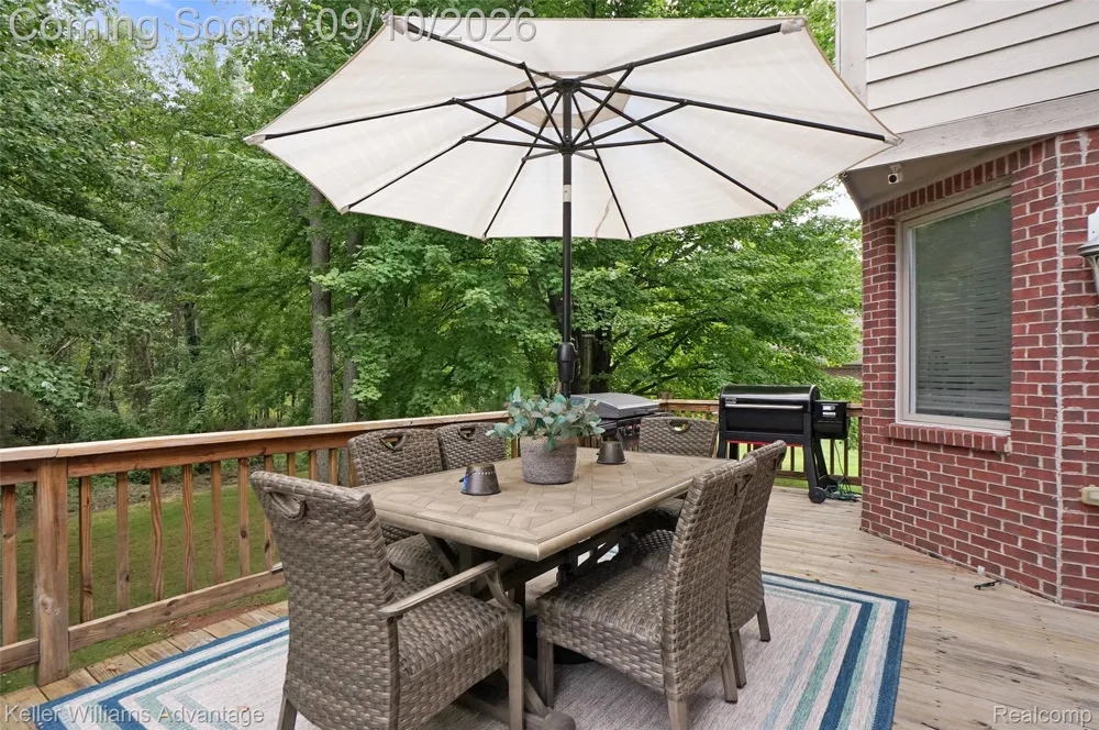 2459 Overbrook Highland Charter Township, MI 48357