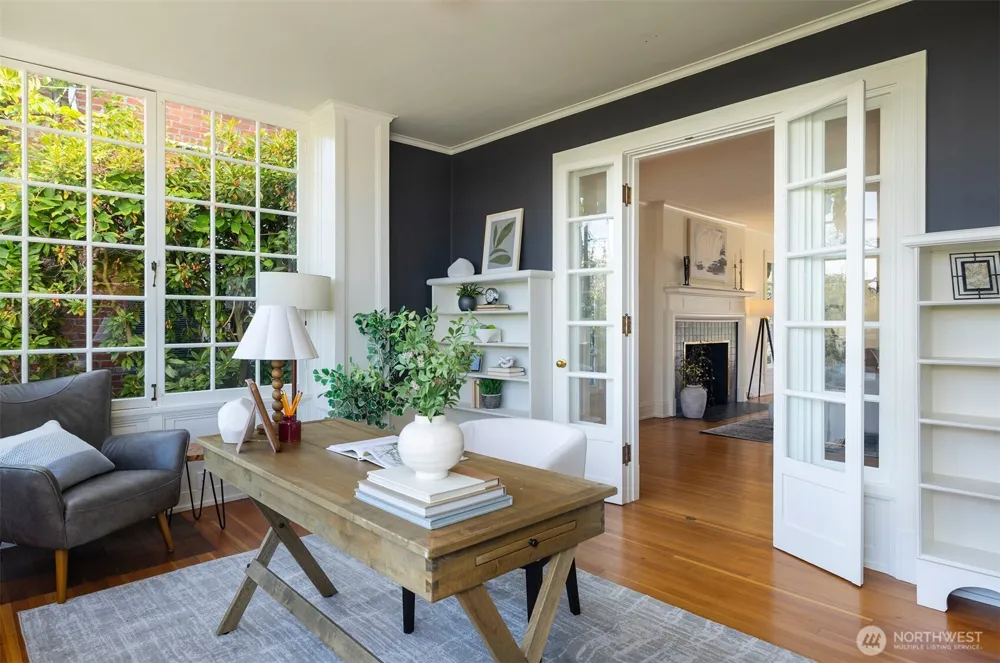 2822 10th Avenue E Seattle, WA 98102