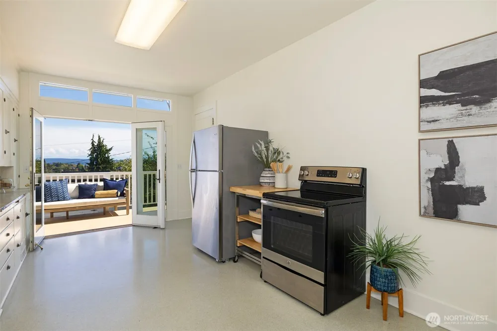 2822 10th Avenue E Seattle, WA 98102