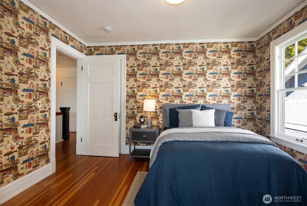 2822 10th Avenue E Seattle, WA 98102