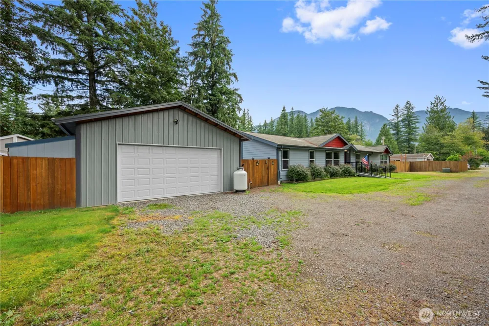405 415th Avenue SE Gold Bar, WA 98251