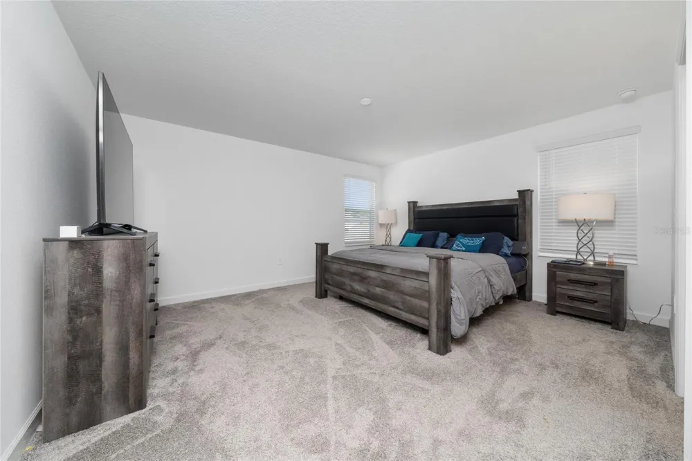 11328 LISTENING DRIVE Orlando, FL 32832