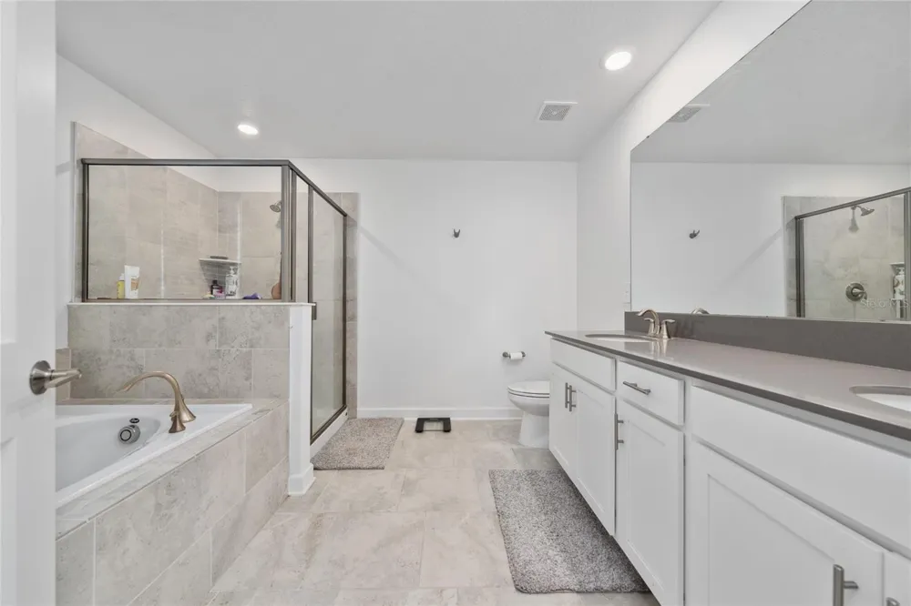11328 LISTENING DRIVE Orlando, FL 32832