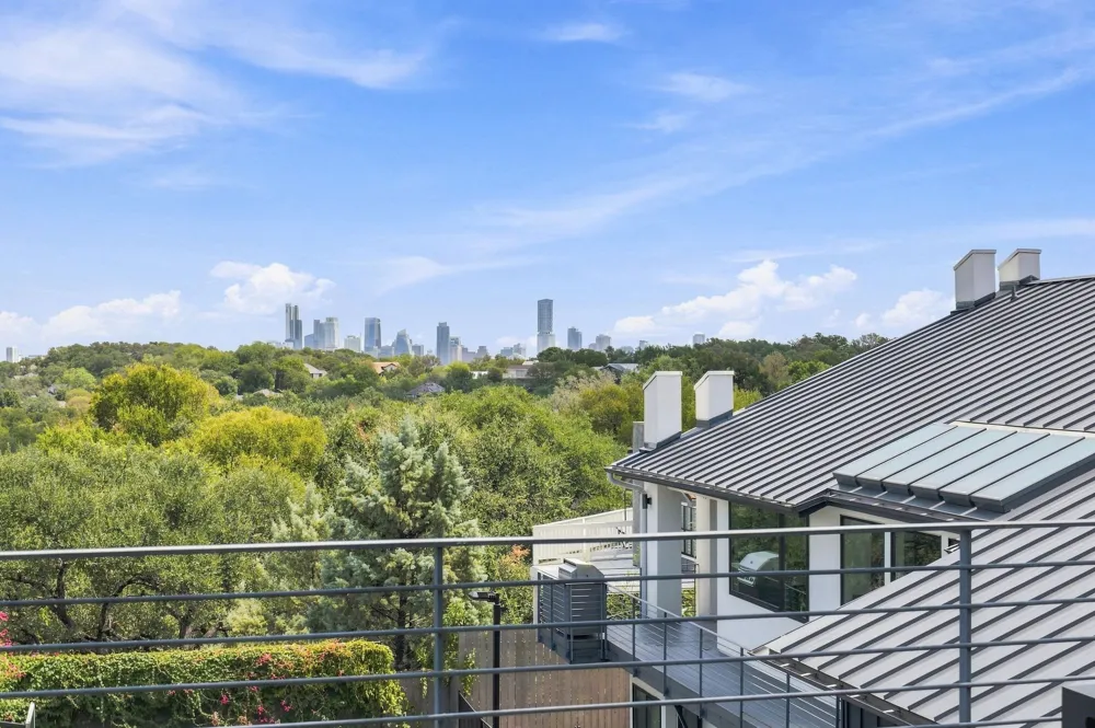 2100 Headwater Lane Austin, TX 78746