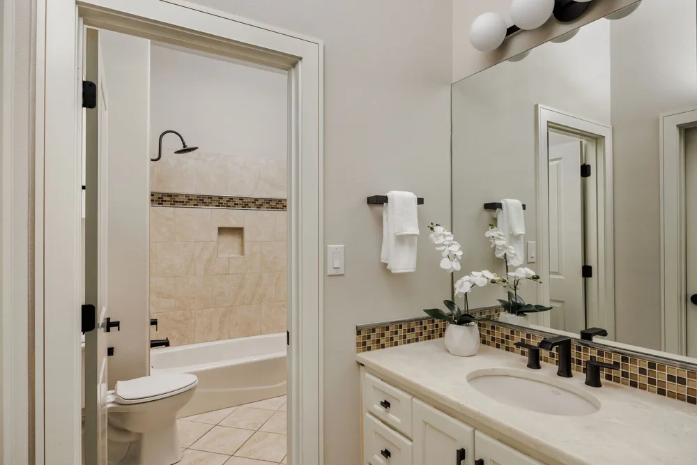 3302 Big Bend Drive Austin, TX 78731