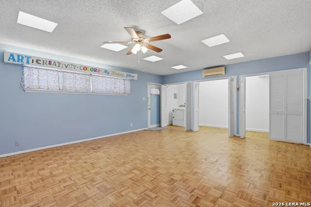 10959 Crown Park Lane San Antonio, TX 78239