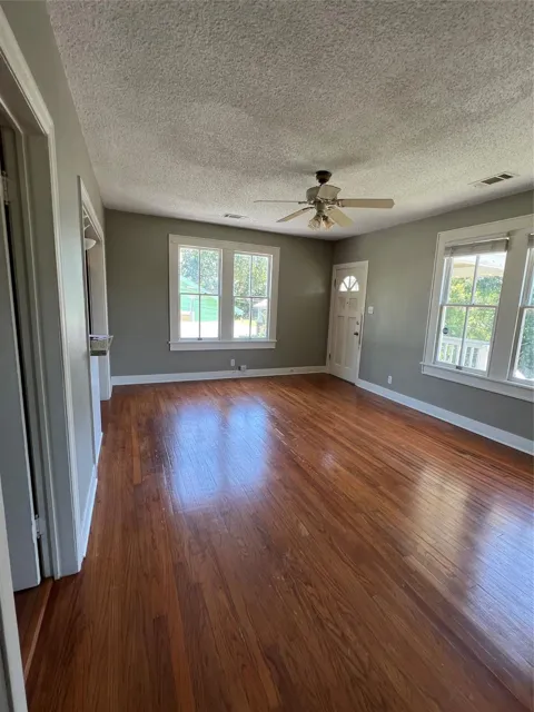 4410 Avenue R 1/2 Rear
