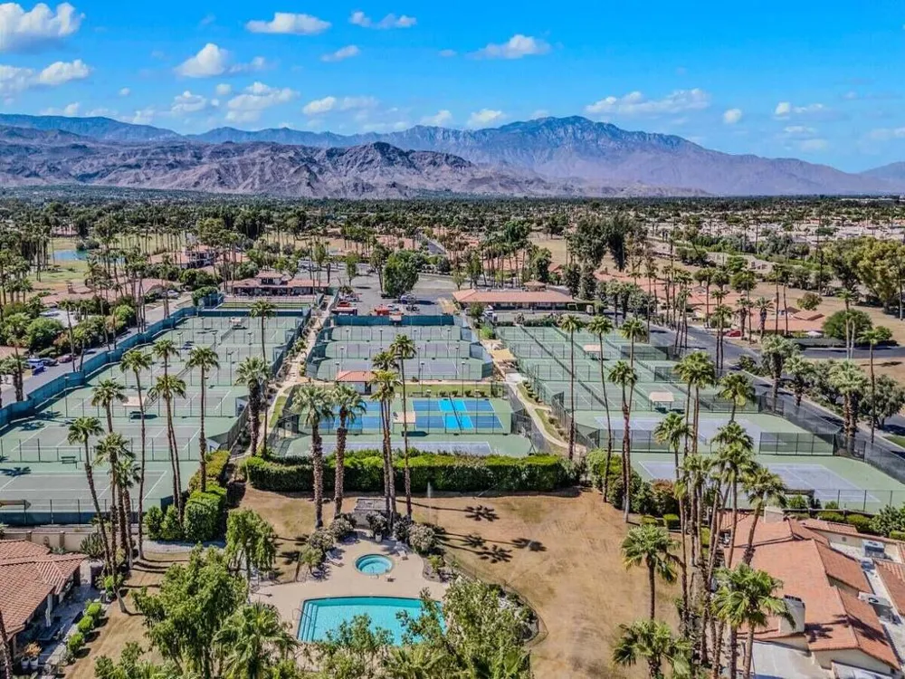 305 San Remo Street Palm Desert, CA 92260