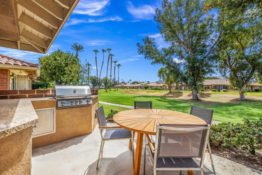 305 San Remo Street Palm Desert, CA 92260