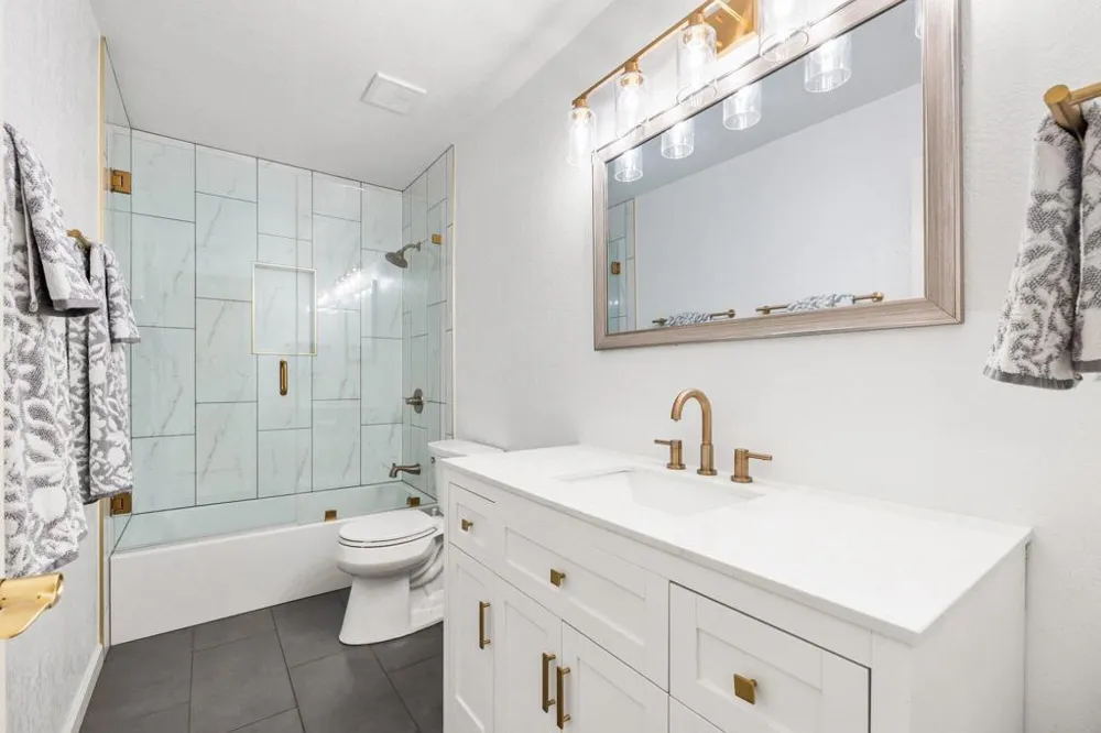 305 San Remo Street Palm Desert, CA 92260