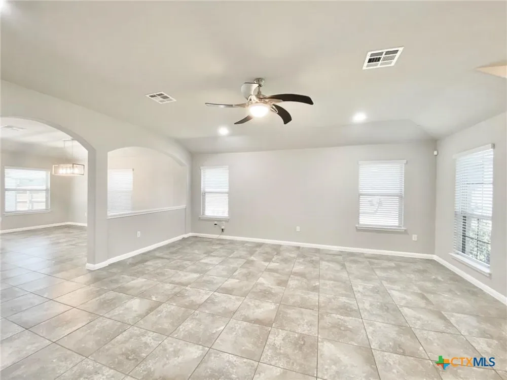 308 Chalk Knob Manor Leander, TX 78641