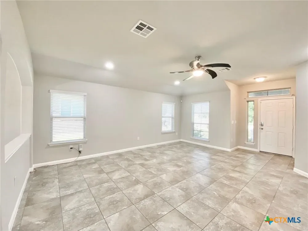 308 Chalk Knob Manor Leander, TX 78641