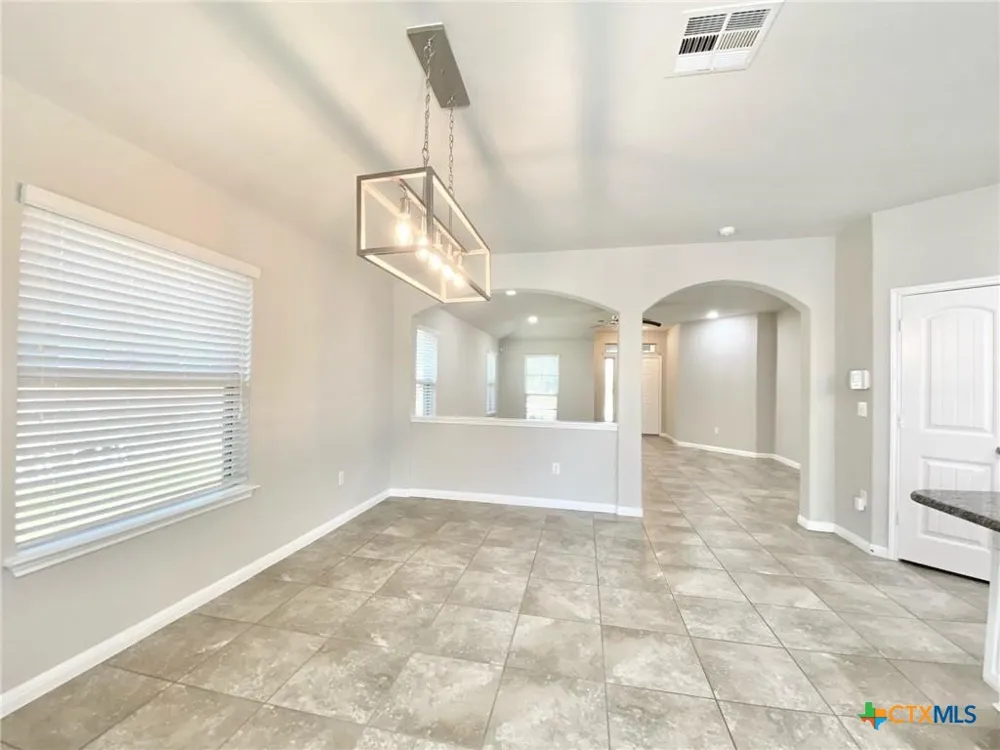 308 Chalk Knob Manor Leander, TX 78641