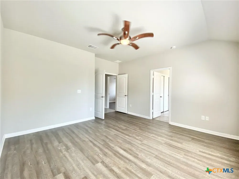 308 Chalk Knob Manor Leander, TX 78641