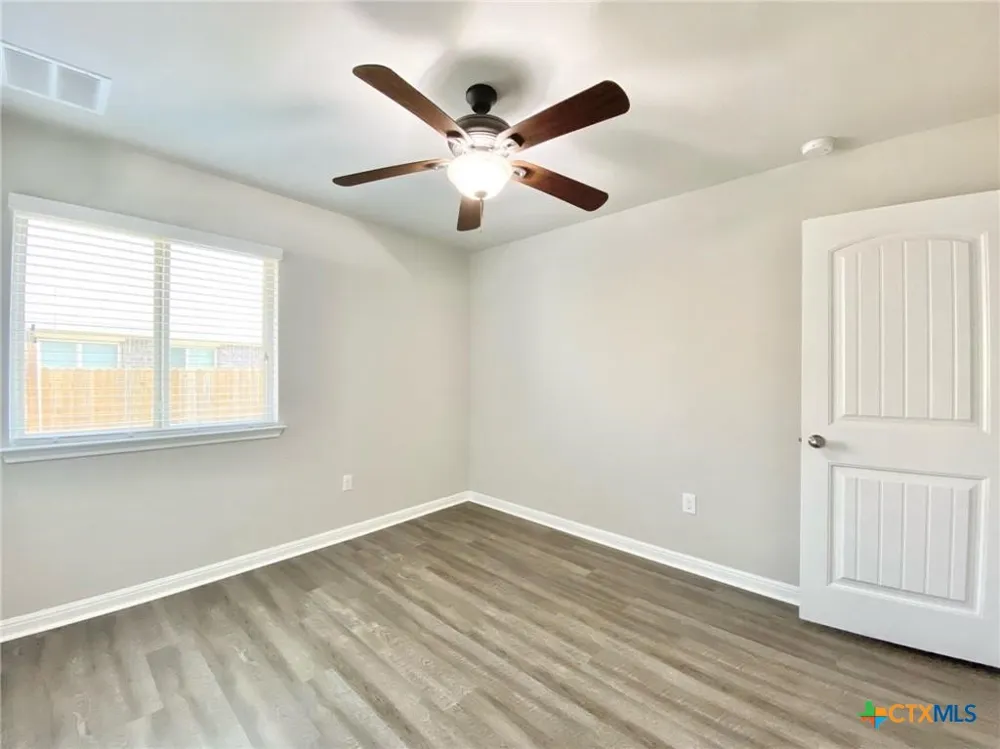 308 Chalk Knob Manor Leander, TX 78641