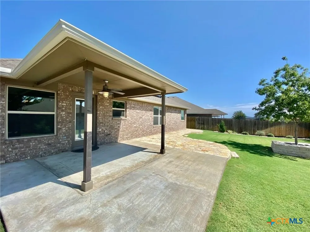 308 Chalk Knob Manor Leander, TX 78641