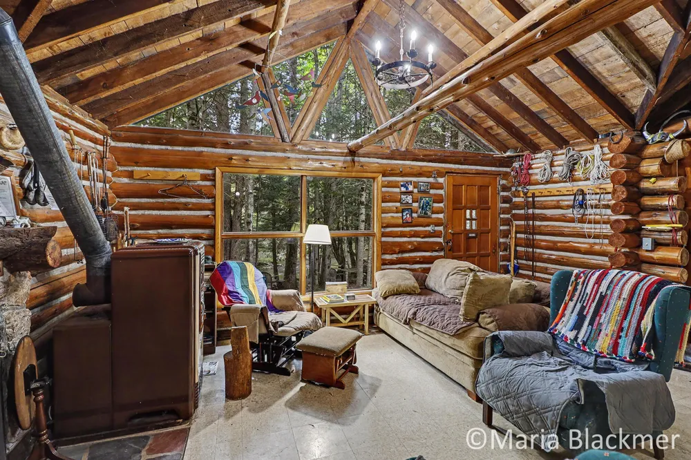 3654 Deater Drive NW Rapid City, MI 49676