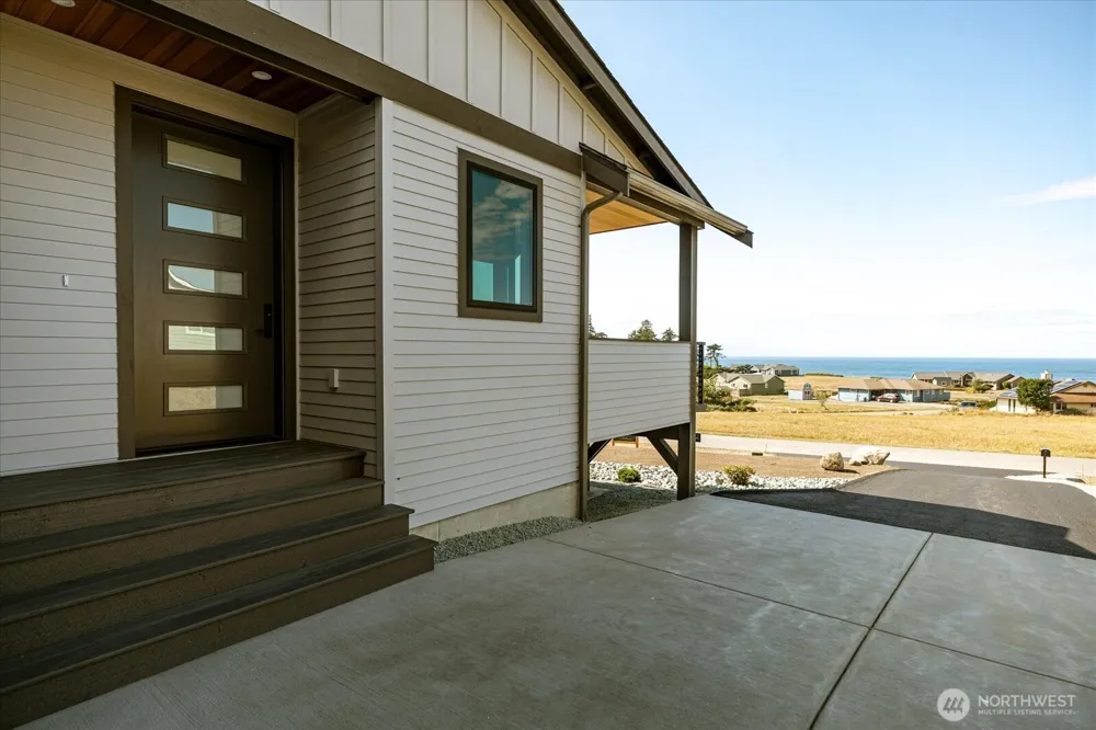 664 Hacienda Drive Coupeville, WA 98239