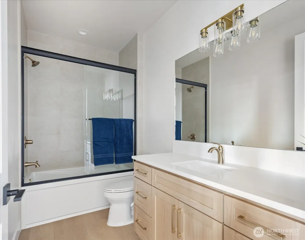 664 Hacienda Drive Coupeville, WA 98239