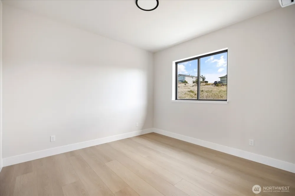 664 Hacienda Drive Coupeville, WA 98239