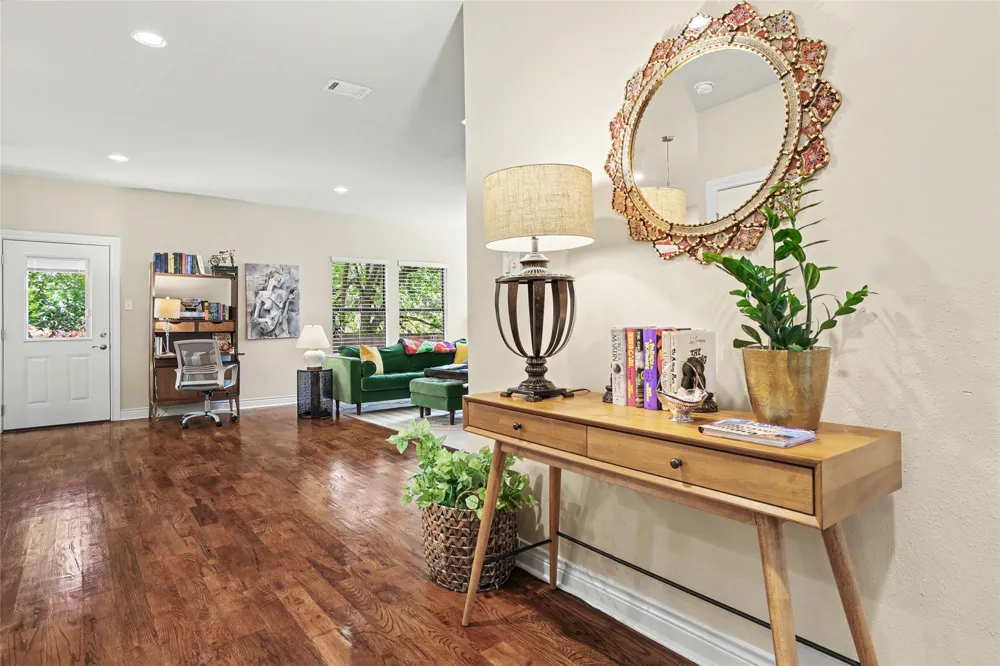 4704 Milburn Lane #A Austin, TX 78702