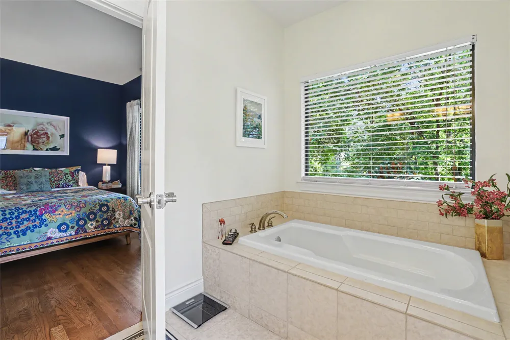 4704 Milburn Lane #A Austin, TX 78702
